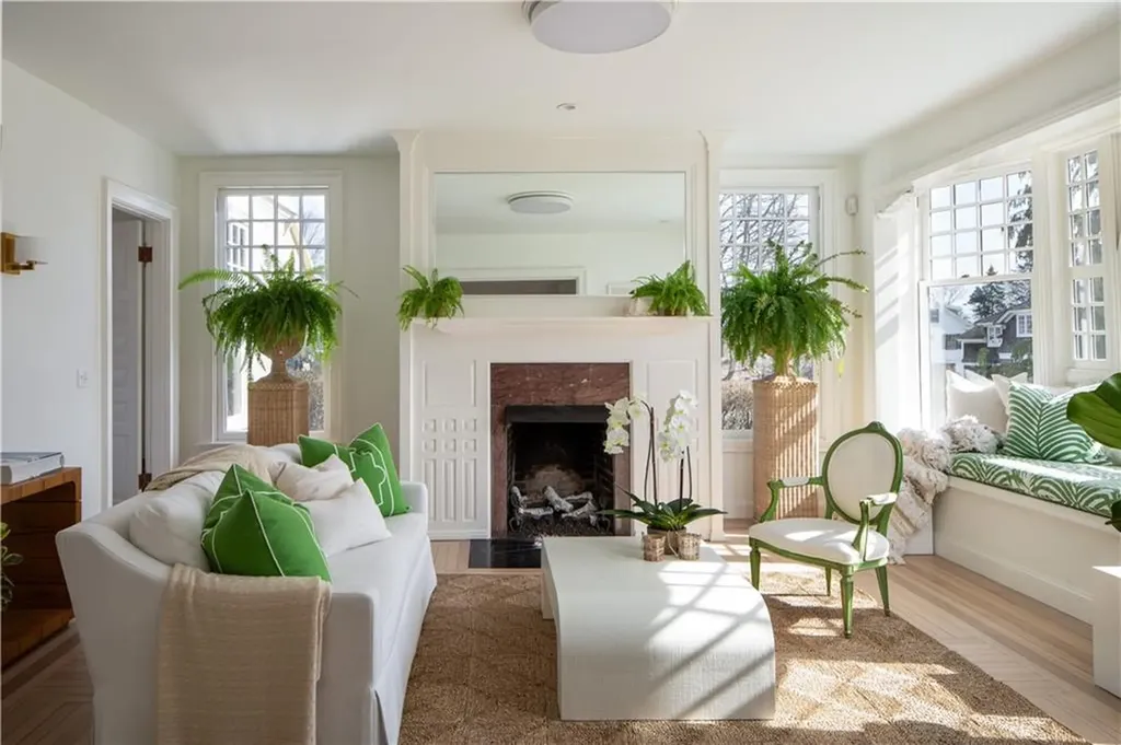 80 Kay Street Newport RI 02840