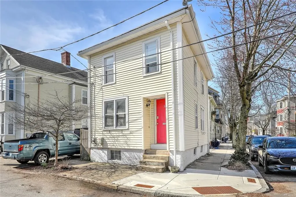 32 Ringgold Street Providence RI 02903
