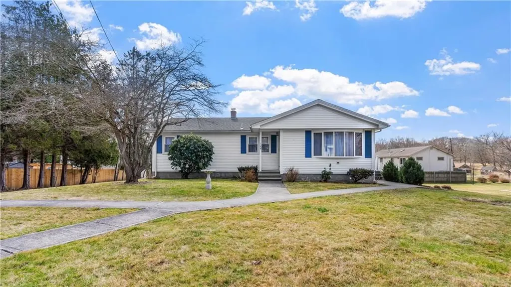 168 Morgan Avenue Johnston RI 02919
