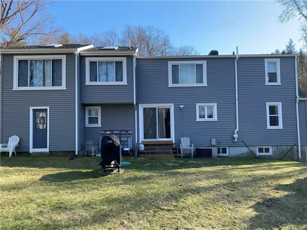 4 Old Greenville Road Johnston RI 02919