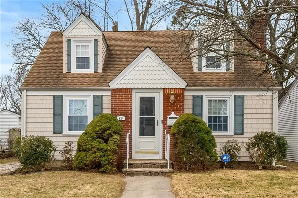 29 Sunset Terrace Cranston RI 02905