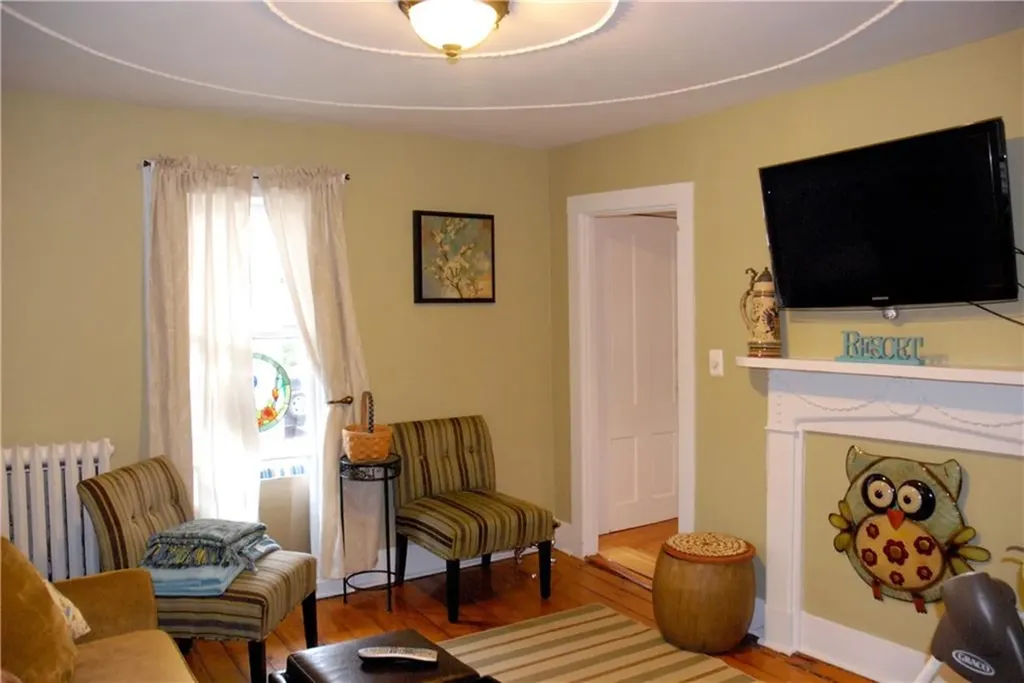 15 Young Street Newport RI 02840