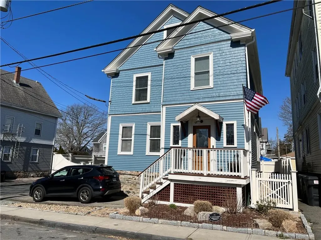 98 Warner Street Newport RI 02840