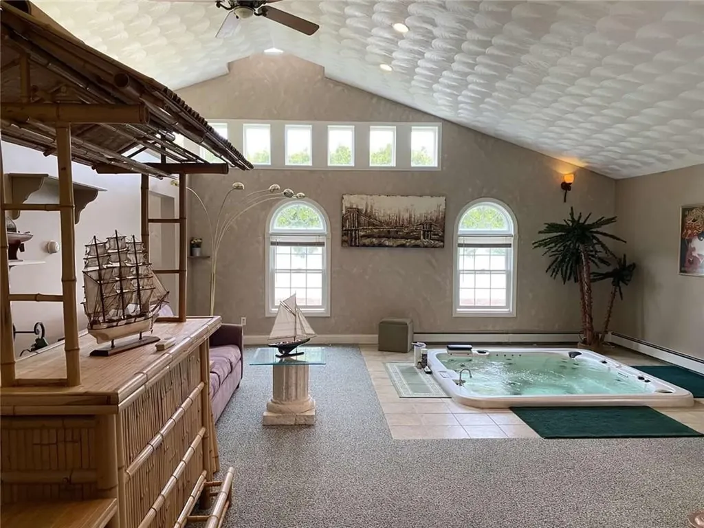 74 Crestview Drive Portsmouth RI 02871