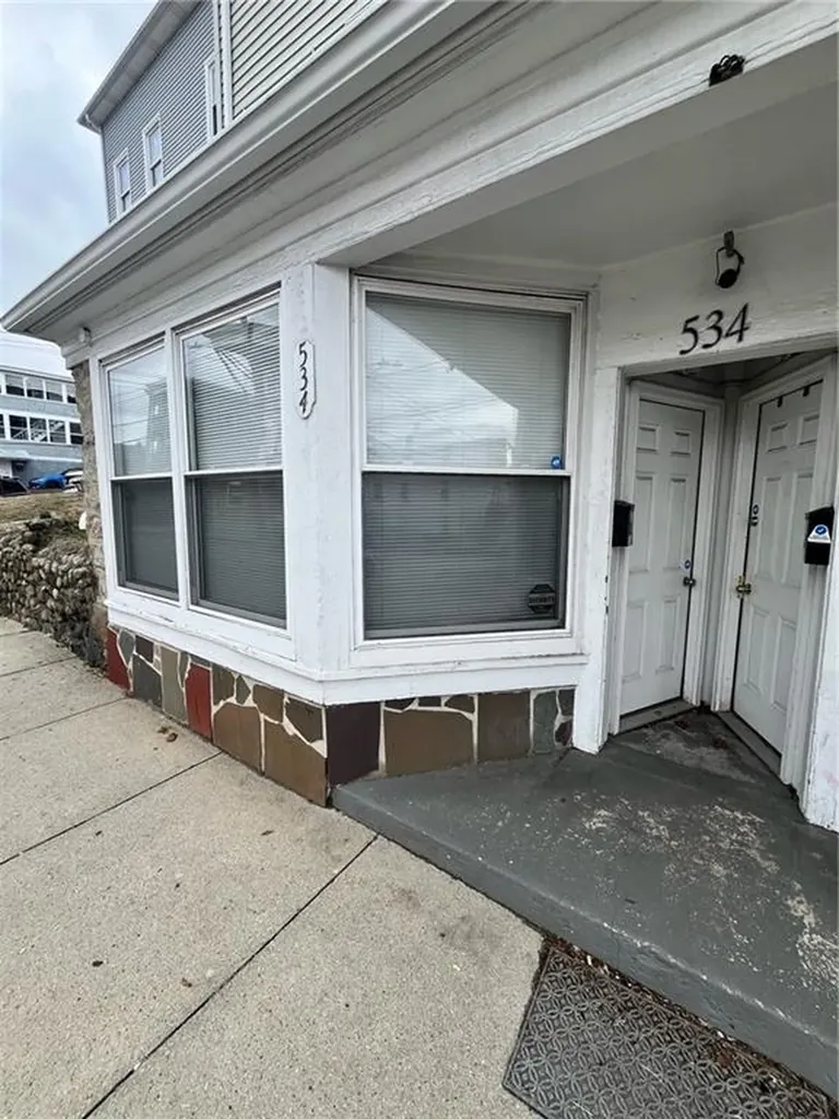 534 Elm Street Woonsocket RI 02895