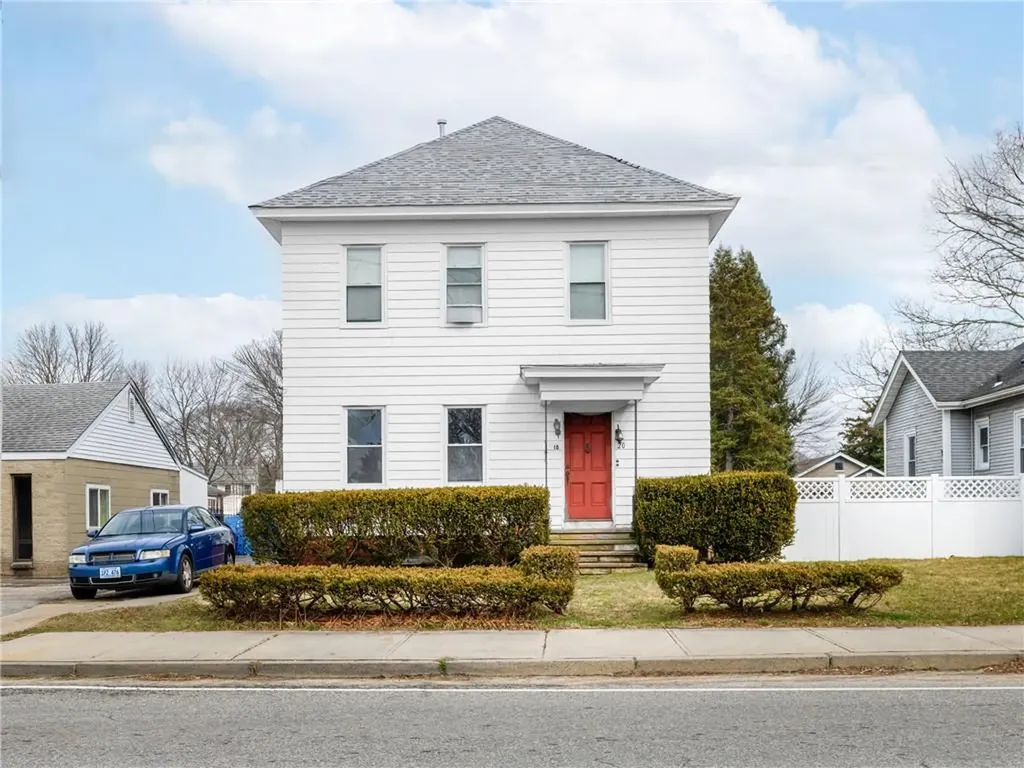 18 16, 20 Warwick Neck Avenue Warwick RI 02889