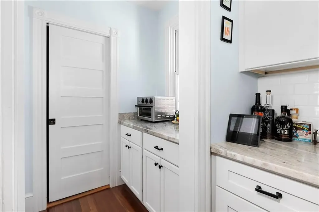 34 Hall Avenue Newport RI 02840