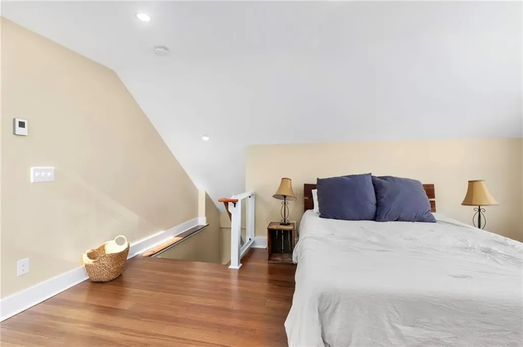 34 Hall Avenue Newport RI 02840