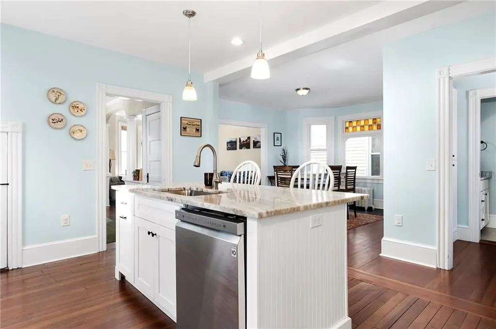 34 Hall Avenue Newport RI 02840