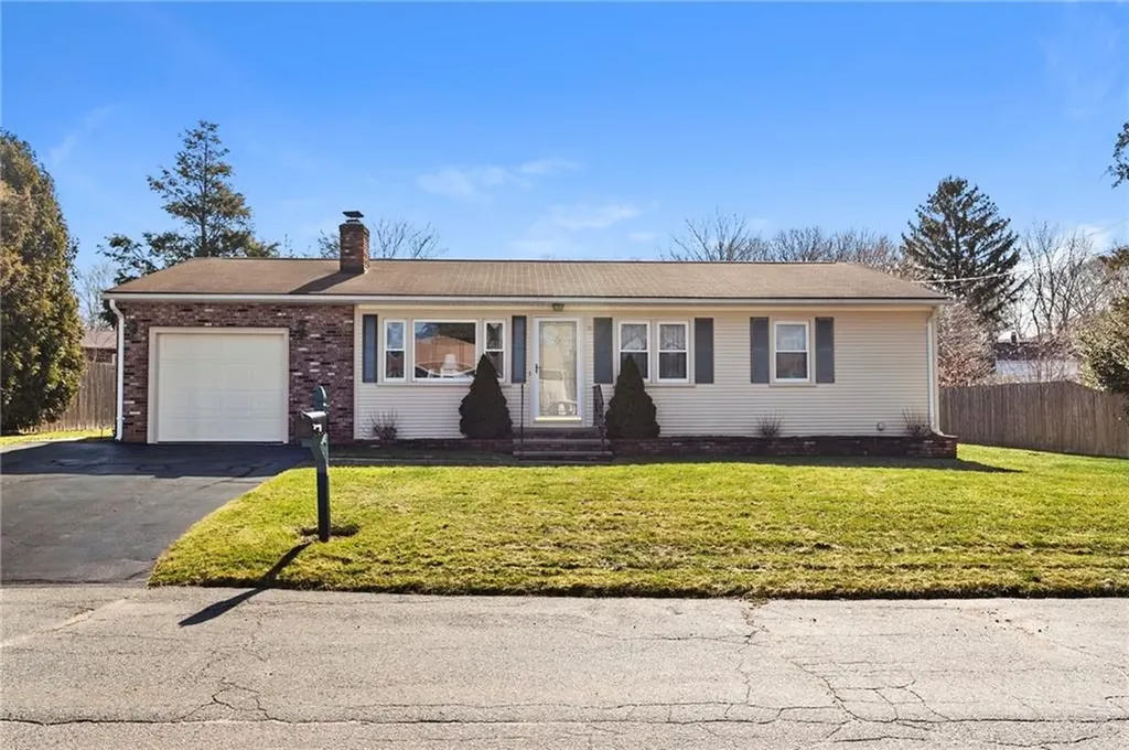 11 Kiwanis Road West Warwick RI 02893