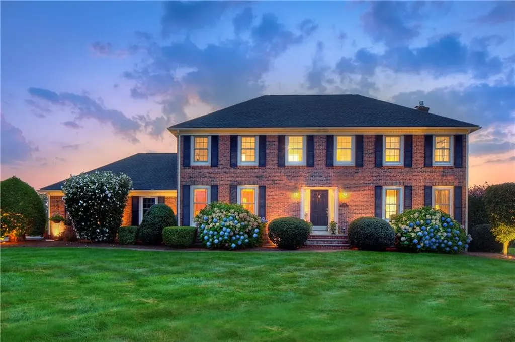196 Cromwell Drive Portsmouth RI 02871