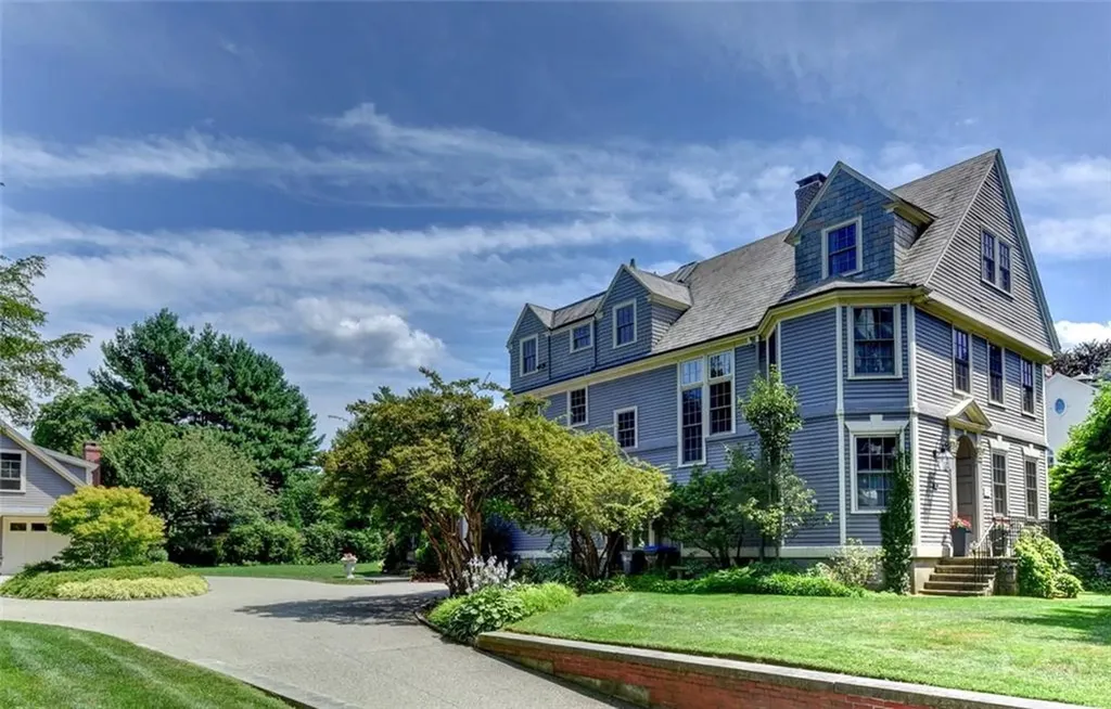 169 Hope Street Providence RI 02906