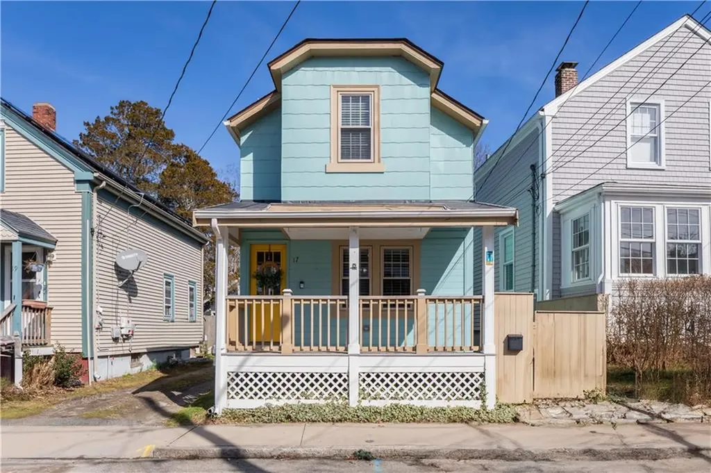 17 Hall Avenue Newport RI 02840