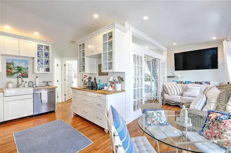 106 King Philip Avenue Bristol RI 02809