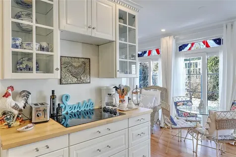 106 King Philip Avenue Bristol RI 02809