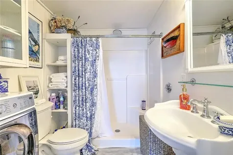 106 King Philip Avenue Bristol RI 02809