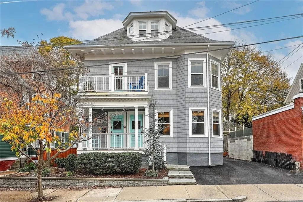 9 11 Elton Street Providence RI 02906