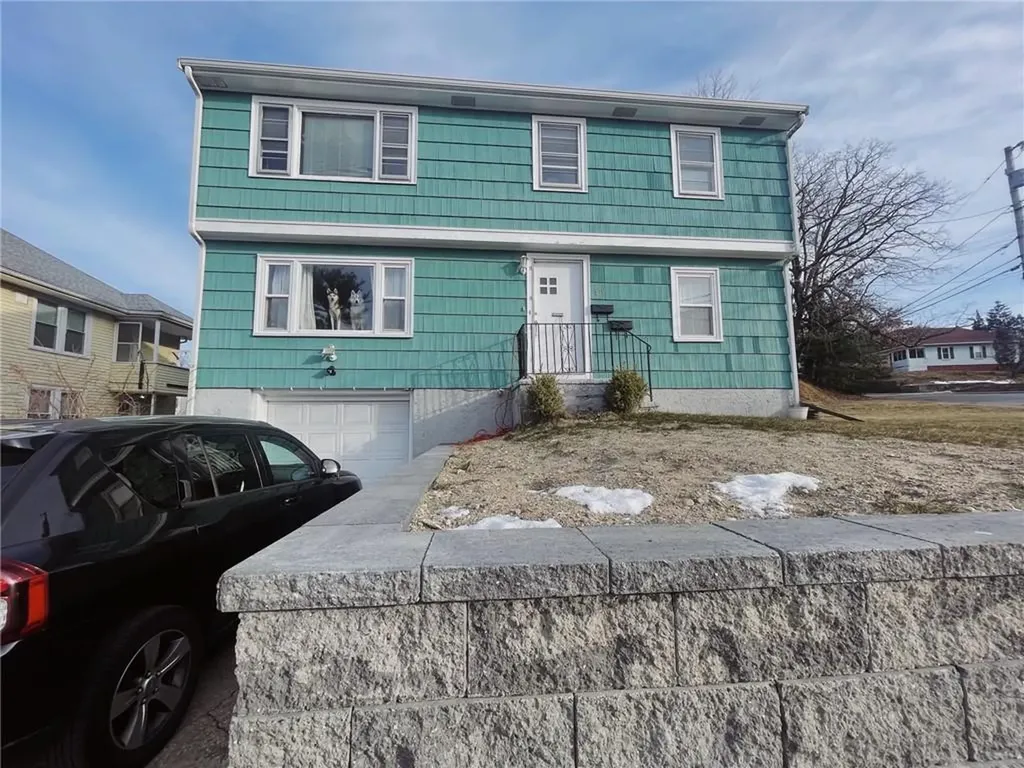 216 Ward Street Woonsocket RI 02895