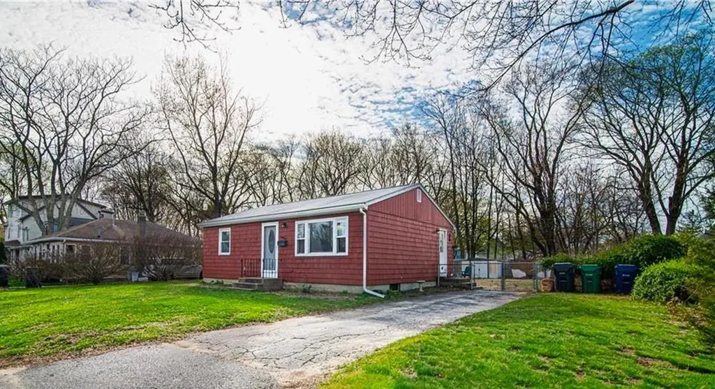 49 Fuller Street Warwick RI 02889