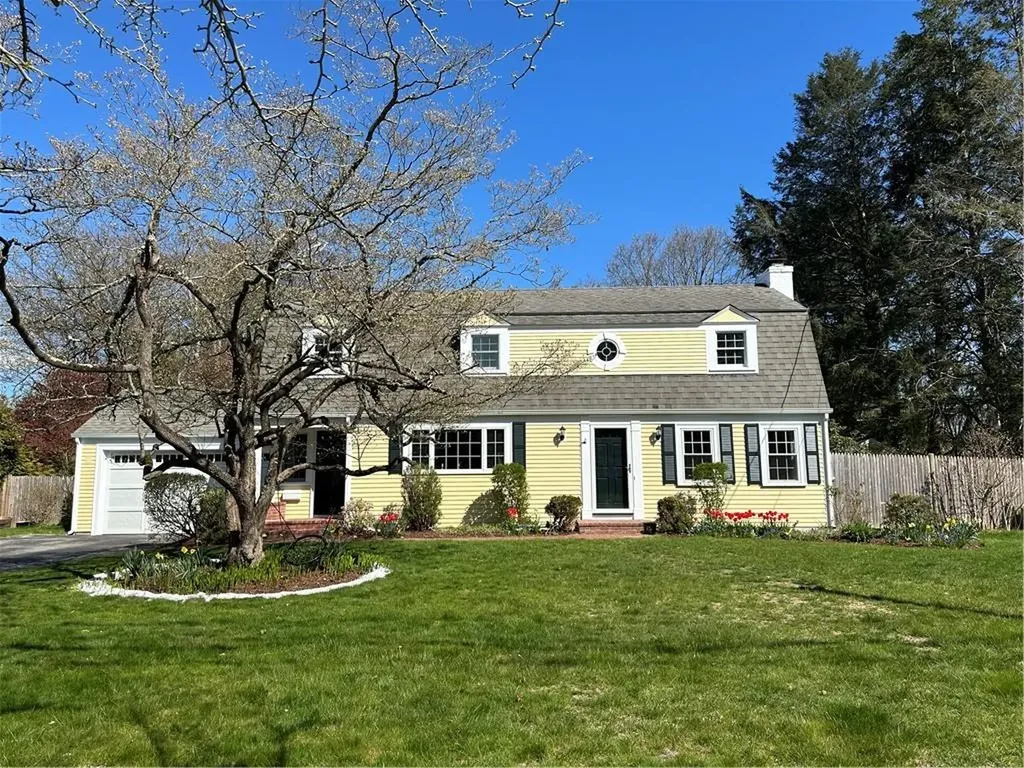28 Anchorage Way Barrington RI 02806