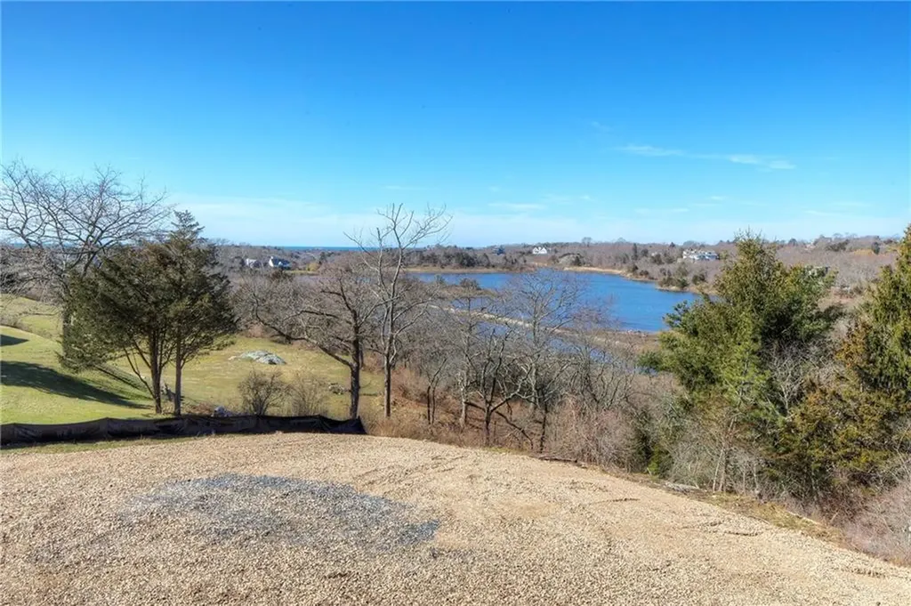 11 Ocean Heights Road Newport RI 02840