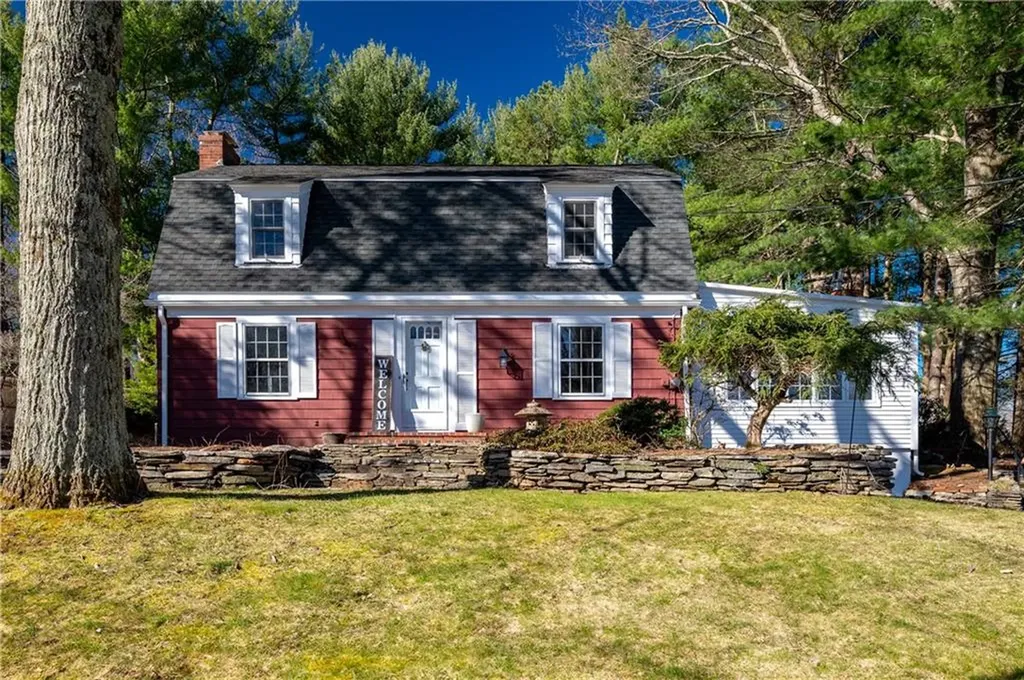 7 Melody Lane Cumberland RI 02864