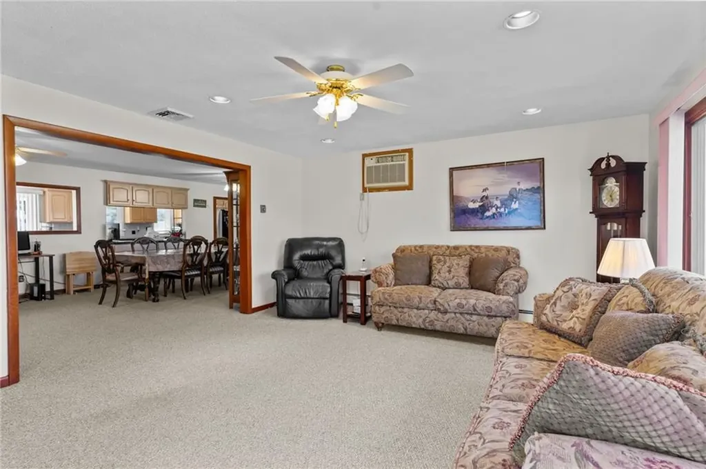 2 Meadow View Boulevard North Providence RI 02904