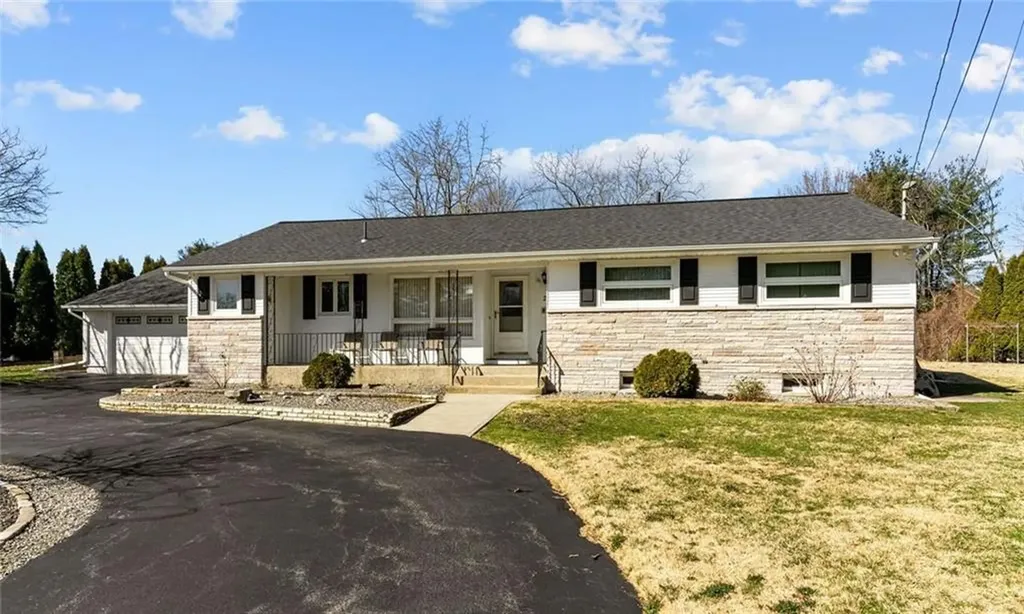 2 Meadow View Boulevard North Providence RI 02904
