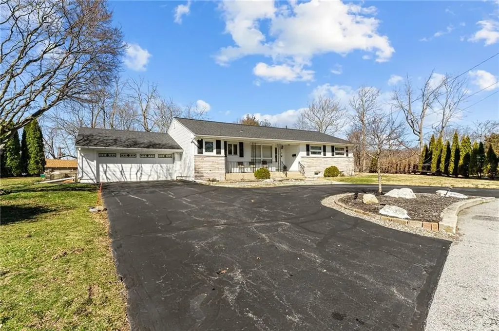 2 Meadow View Boulevard North Providence RI 02904