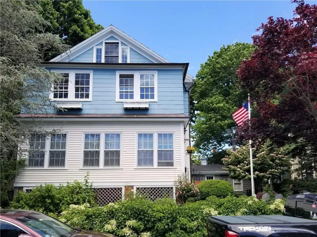 17 Park Street Newport RI 02840