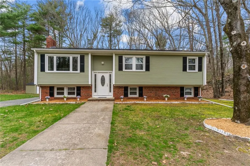 133 Brown Avenue Johnston RI 02919