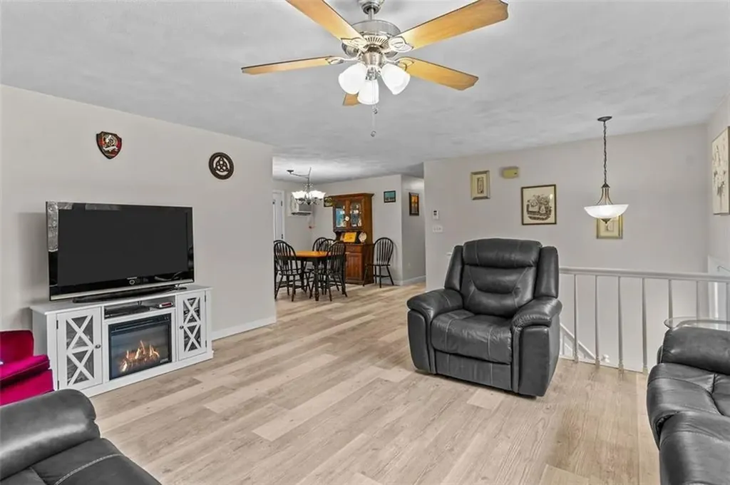 133 Brown Avenue Johnston RI 02919