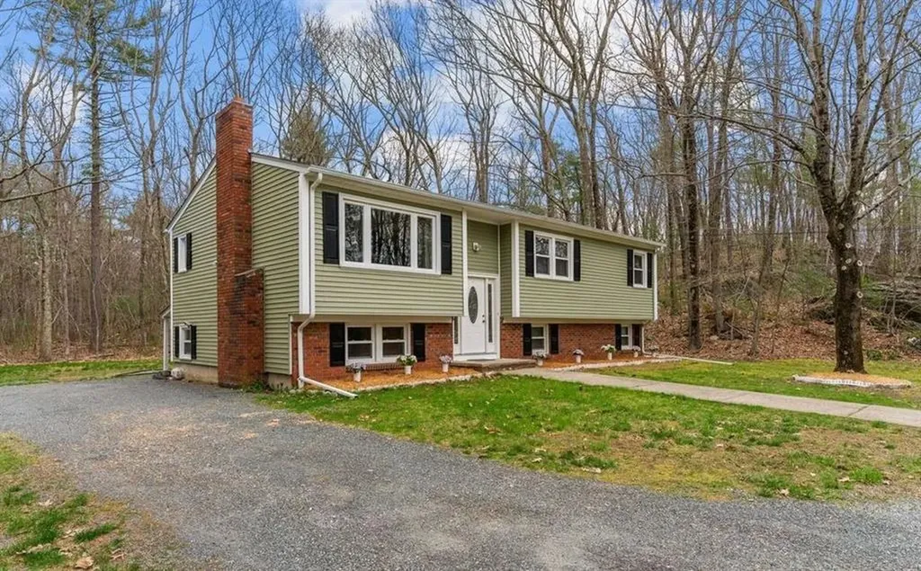 133 Brown Avenue Johnston RI 02919