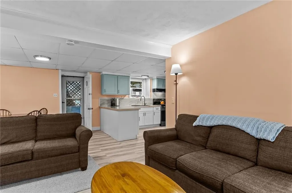 133 Brown Avenue Johnston RI 02919