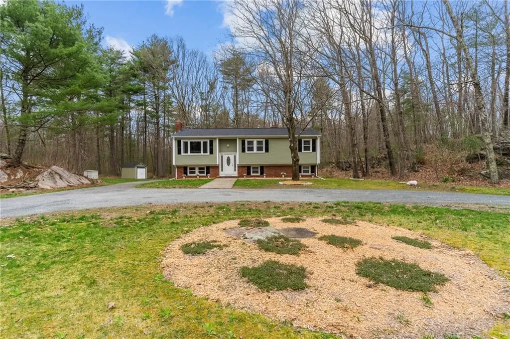 133 Brown Avenue Johnston RI 02919