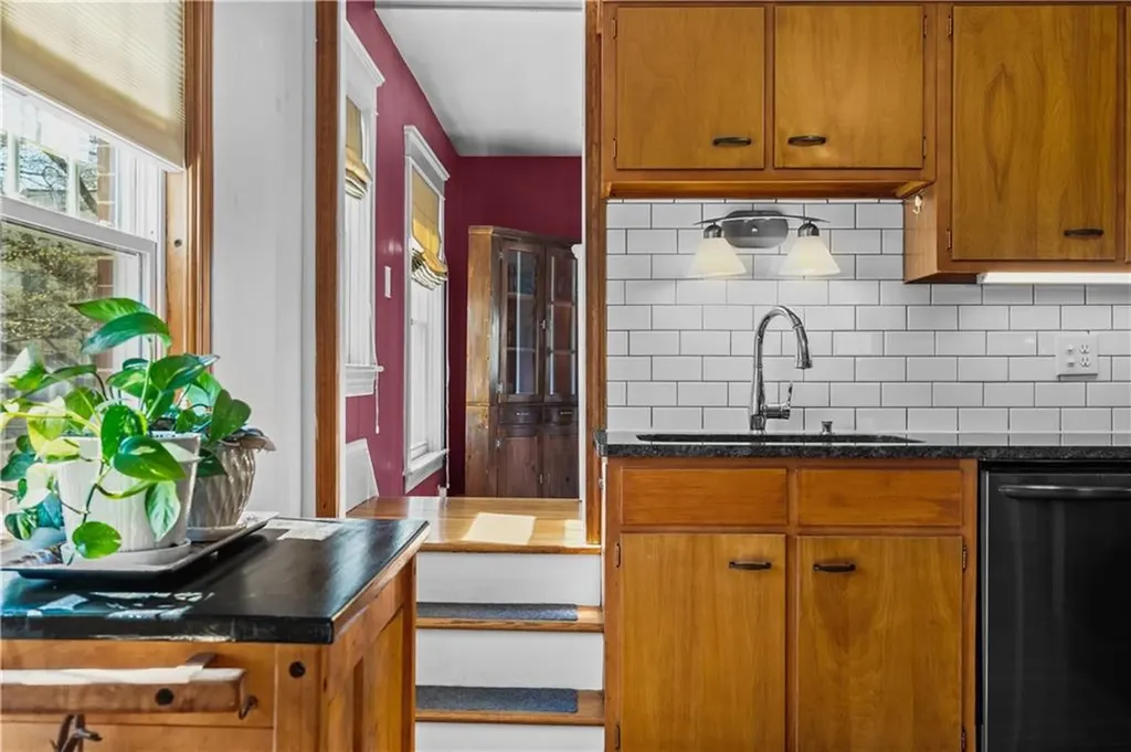 55 Scott Street Pawtucket RI 02860