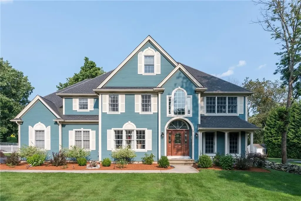 6 Geddes Farm Lane Cumberland RI 02864