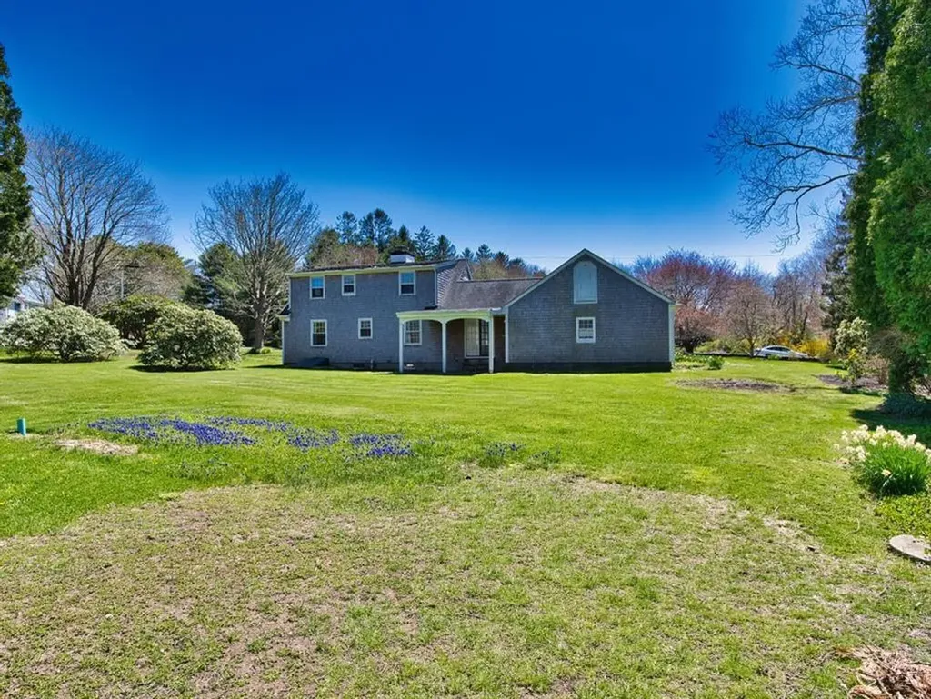 38 Bonniefield Drive Tiverton RI 02878