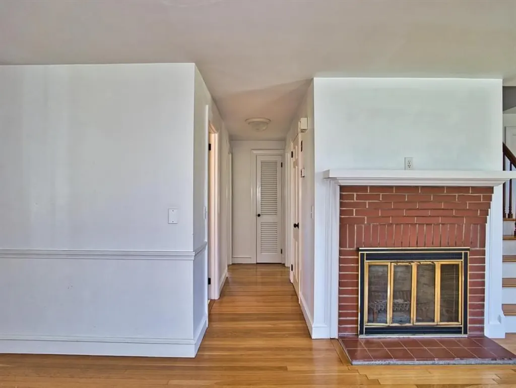 38 Bonniefield Drive Tiverton RI 02878