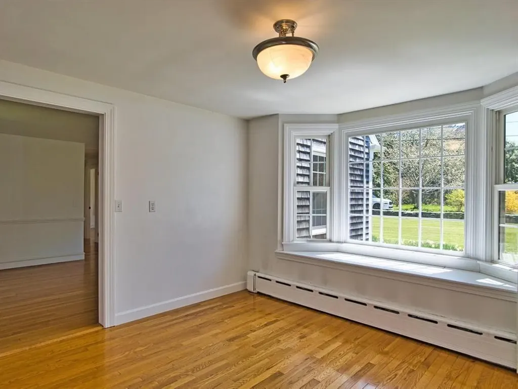 38 Bonniefield Drive Tiverton RI 02878