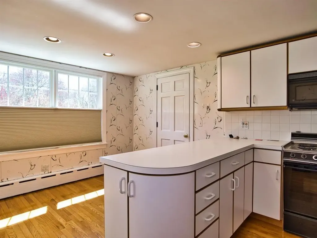 38 Bonniefield Drive Tiverton RI 02878