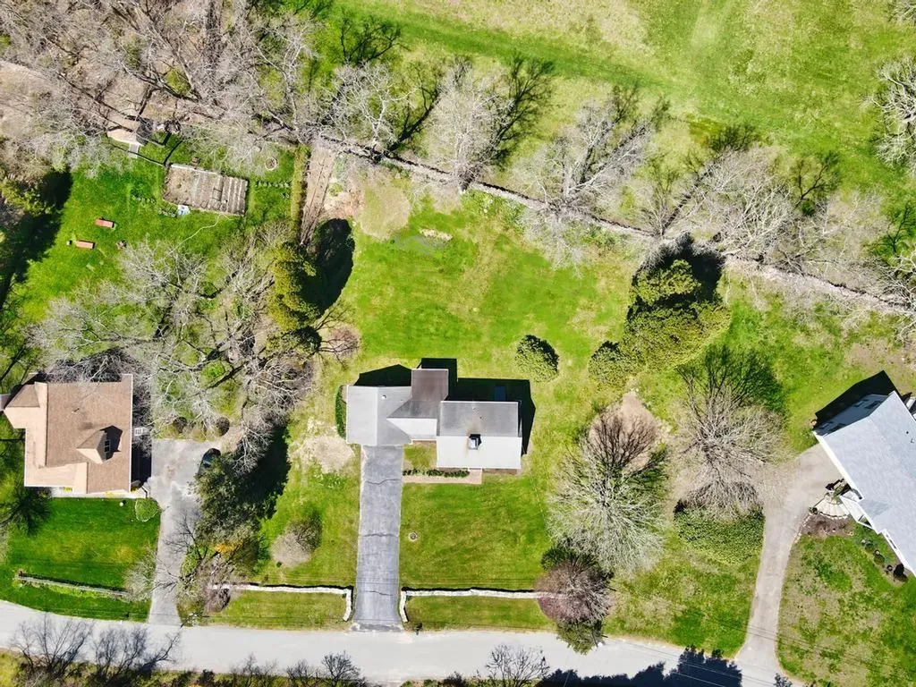 38 Bonniefield Drive Tiverton RI 02878