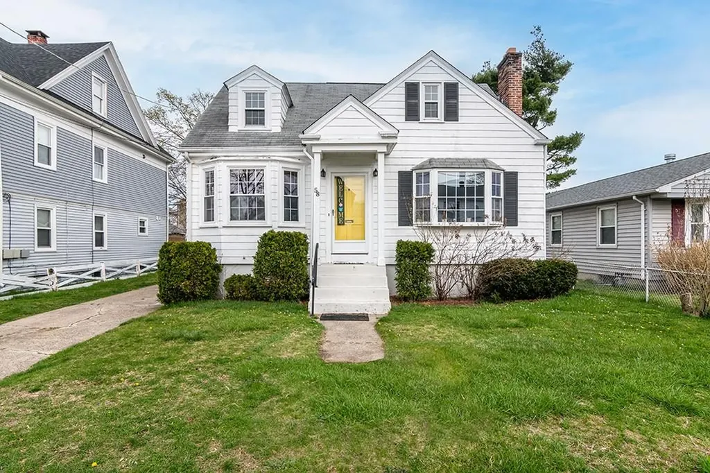 58 Rowe Avenue Pawtucket RI 02861