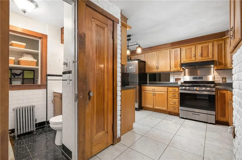 225 Samuel Gorton Avenue Warwick RI 02889