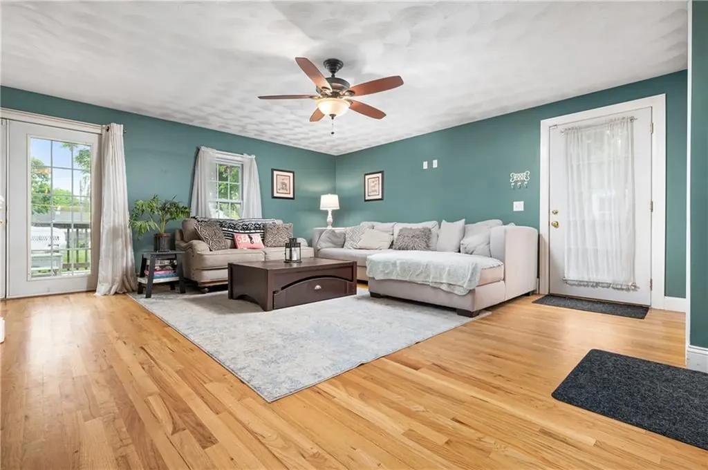 225 Samuel Gorton Avenue Warwick RI 02889