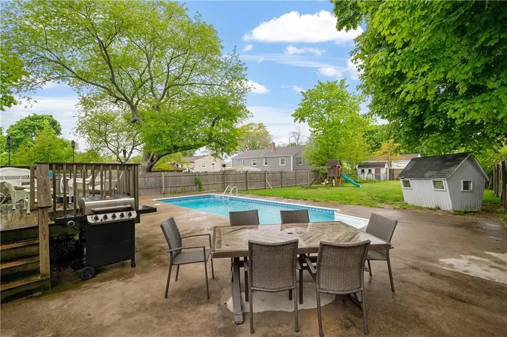 225 Samuel Gorton Avenue Warwick RI 02889