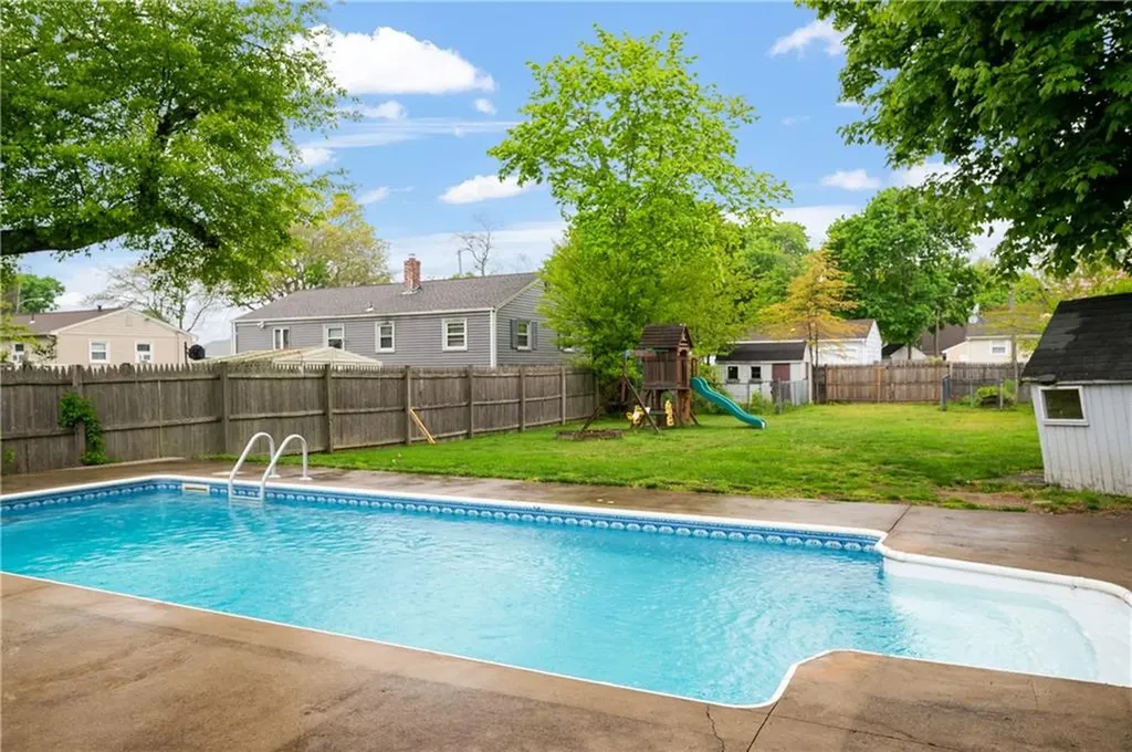 225 Samuel Gorton Avenue Warwick RI 02889
