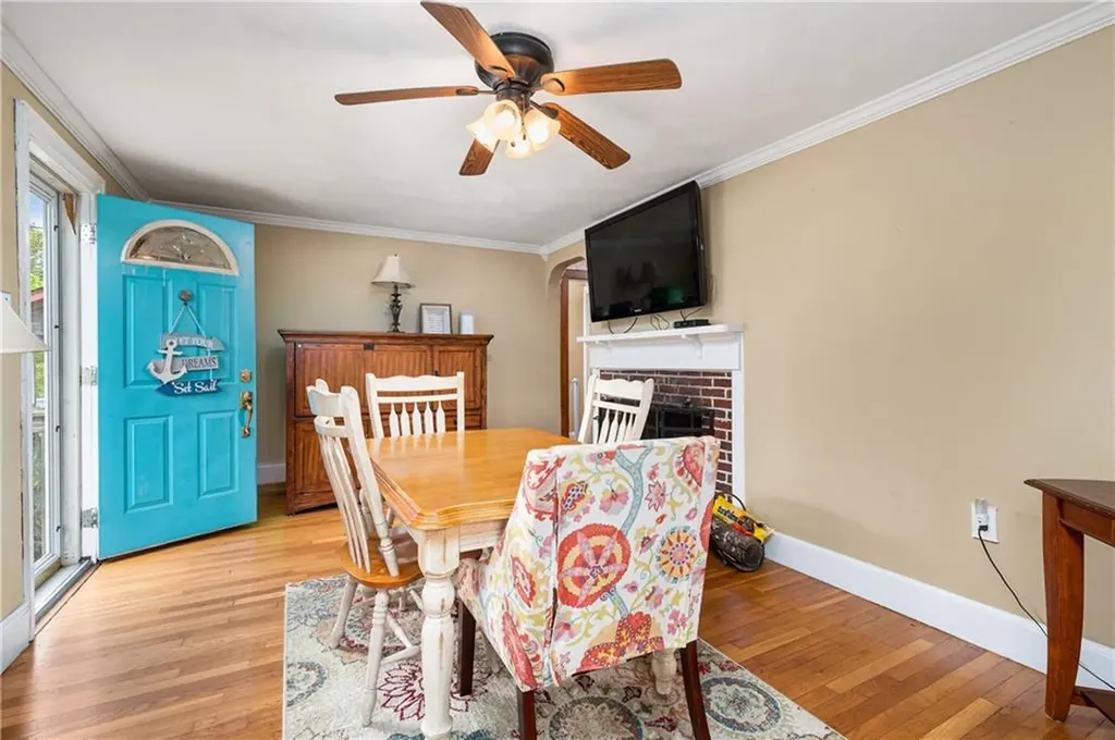 225 Samuel Gorton Avenue Warwick RI 02889