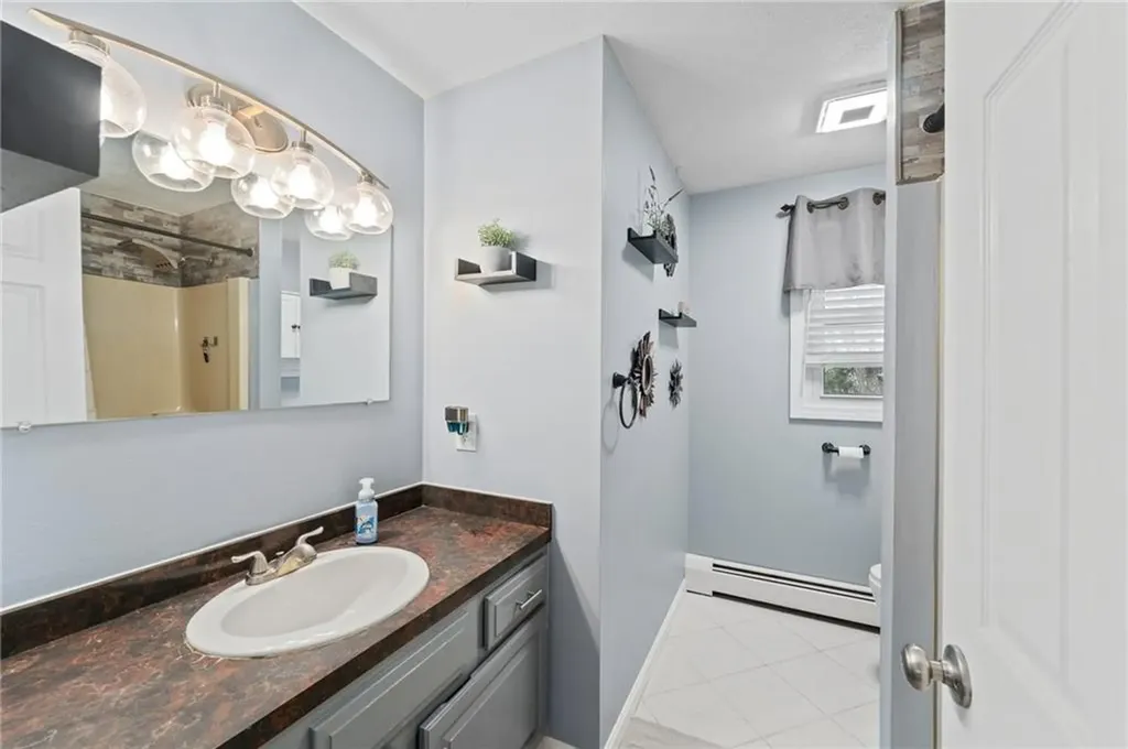 90 Webb Avenue Warwick RI 02889