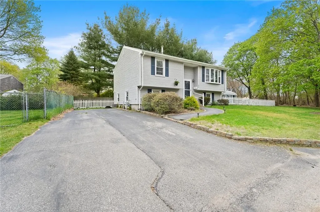 90 Webb Avenue Warwick RI 02889